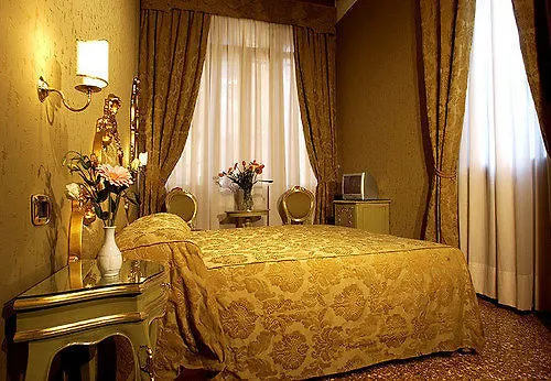 Hotel Al Ponte Mocenigo Venice