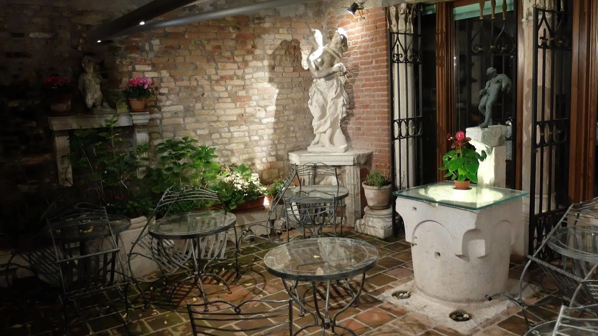 Hotel Al Ponte Mocenigo Venice Italy